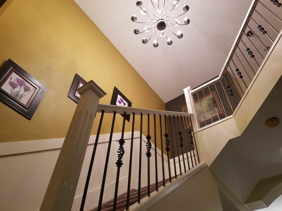 Tuscan Ridge Guesthouse Calgary West מראה חיצוני תמונה