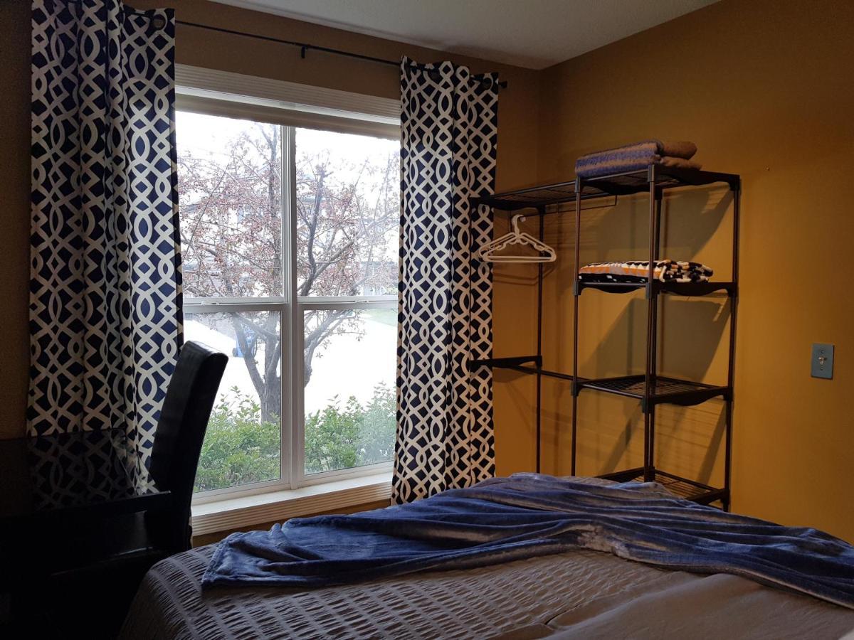 Tuscan Ridge Guesthouse Calgary West מראה חיצוני תמונה